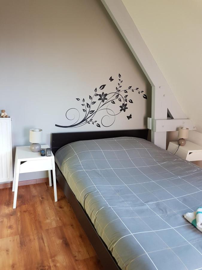 Apartamento Charmante Chambre D'Hotes En Normandie Valognes Exterior foto